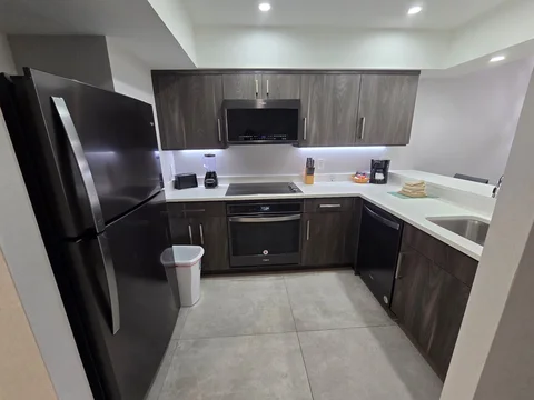 Fully equipped kitchen